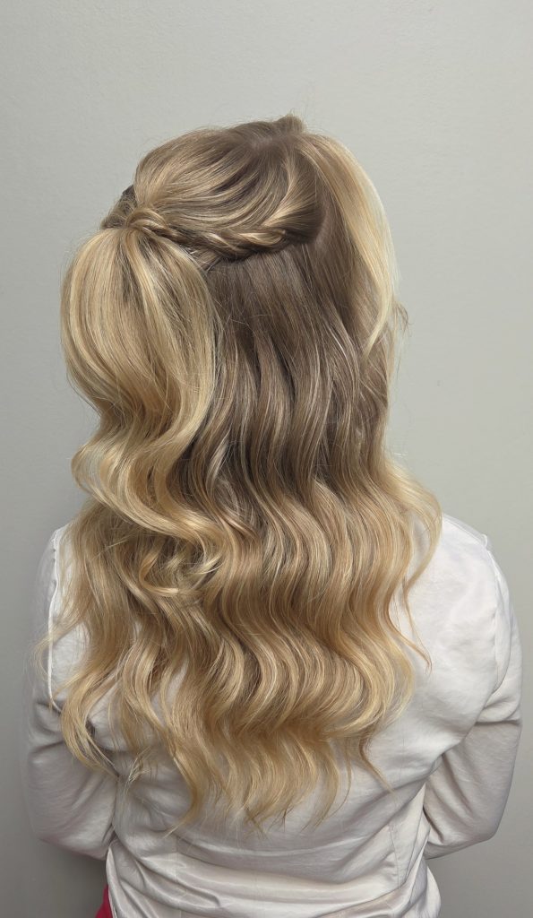 Half updo Ponytail